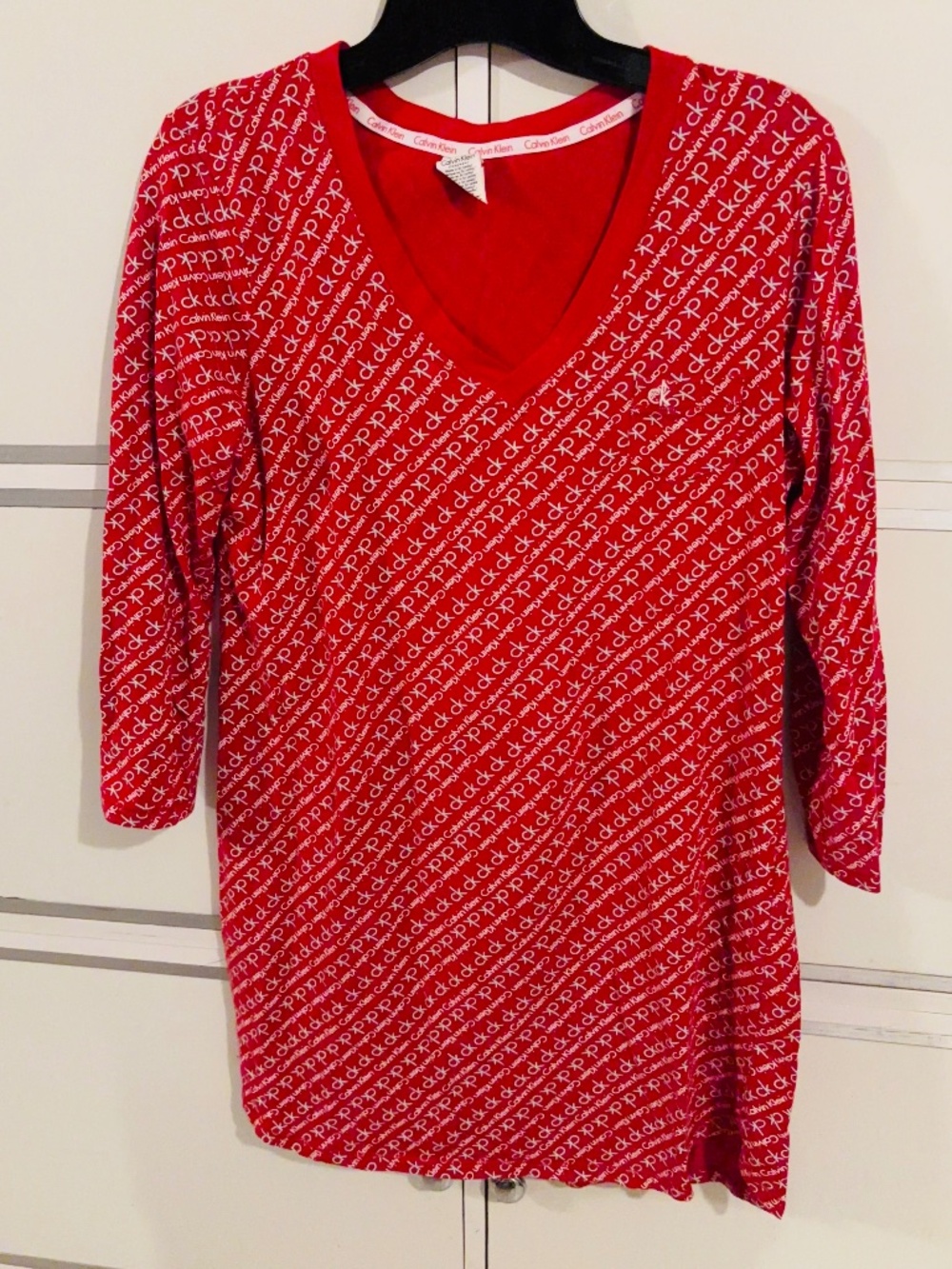 Calvin Klein Sleepwear V-Neck Long Sleeves Red Sz S/P
